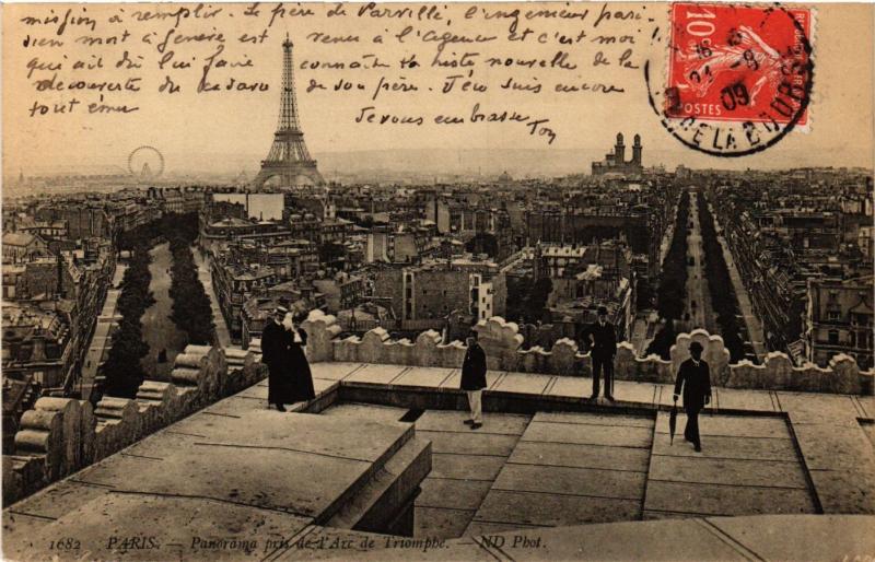 Carte postale ancienne Panorama pris de l'Arc de Triomphe à Paris 16e