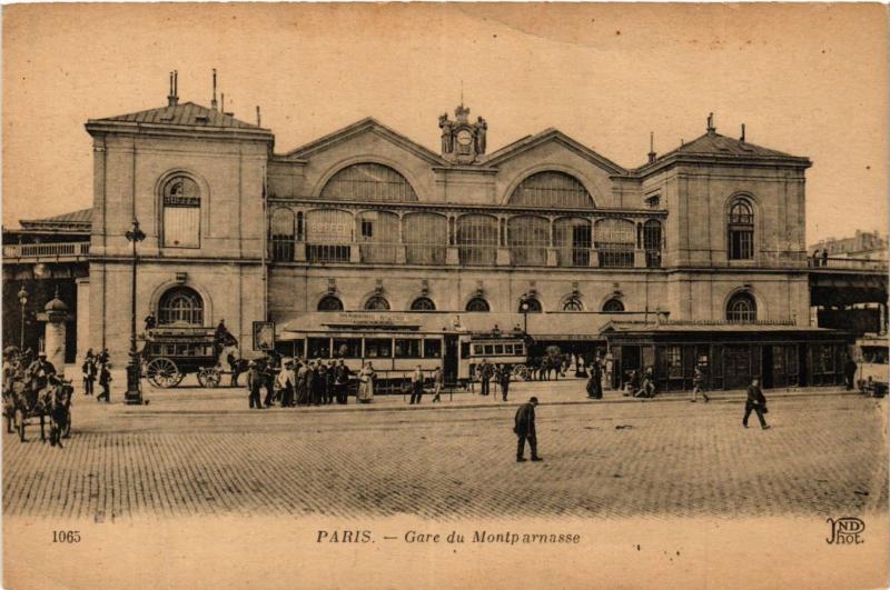 Carte postale ancienne Gare du Montparnasse à Paris 6e