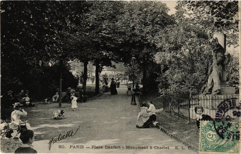 Carte postale ancienne Place d'Enfert - Monument à Charlet à Paris 14e