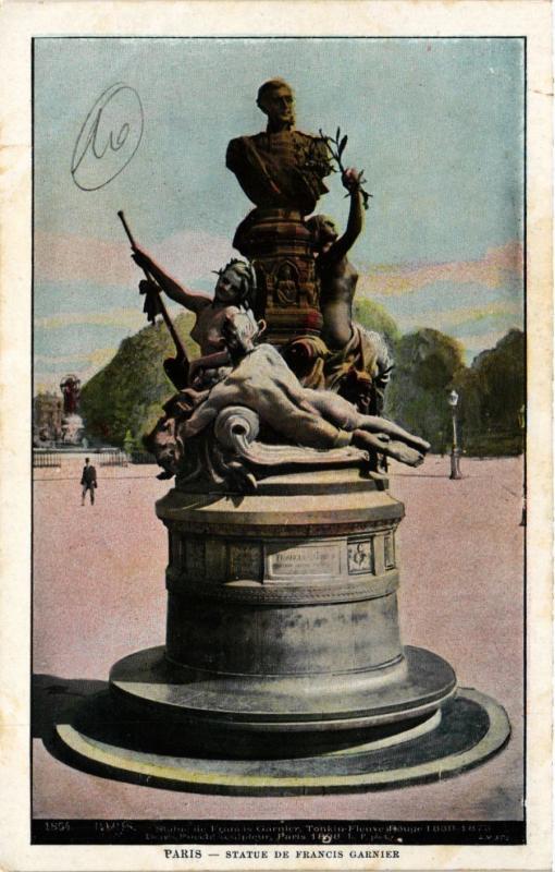 Carte postale ancienne Statue de Francis Garnier à Paris 5e