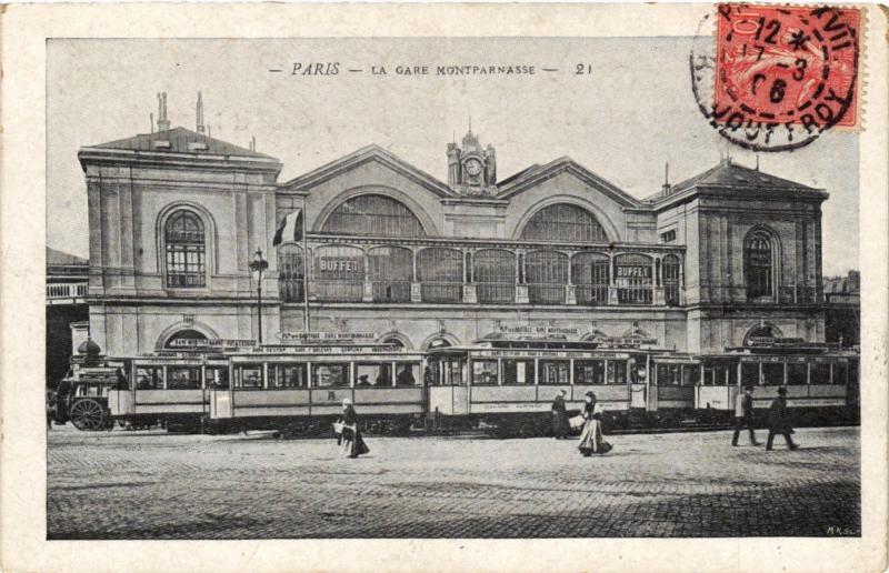 Carte postale ancienne La Gare Montparnasse à Paris 6e