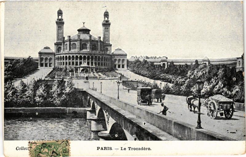 Carte postale ancienne Le Trocadéro à Paris 7e