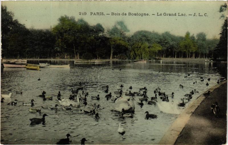 Carte postale ancienne Bois de Boulogne - Le Grand Lac à Paris 16e