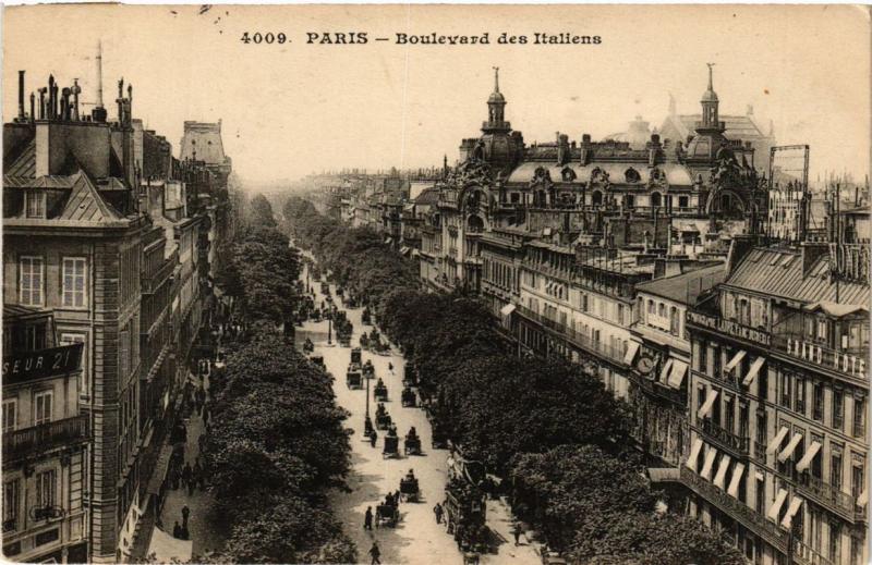 Carte postale ancienne Paris 9e - Boulevard des Italiens à Paris 9e
