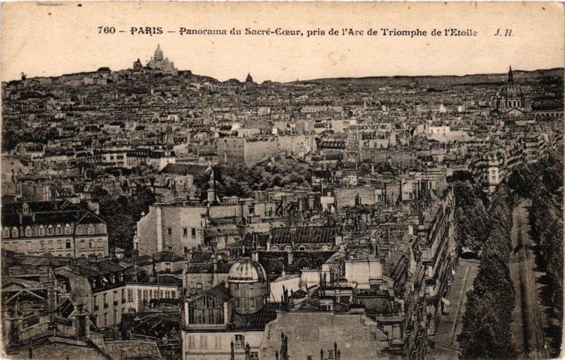 Carte postale ancienne Paris Panorama du Sacré-Coeur pris de l'Arc de Triomphe