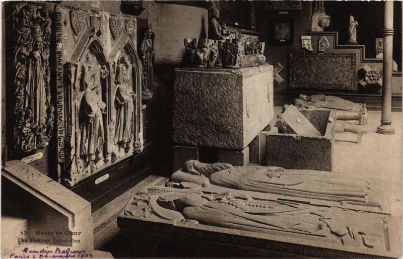 Carte postale ancienne Paris 5e-Musée de Cluny-Les Pierres Tombales à Paris 5e