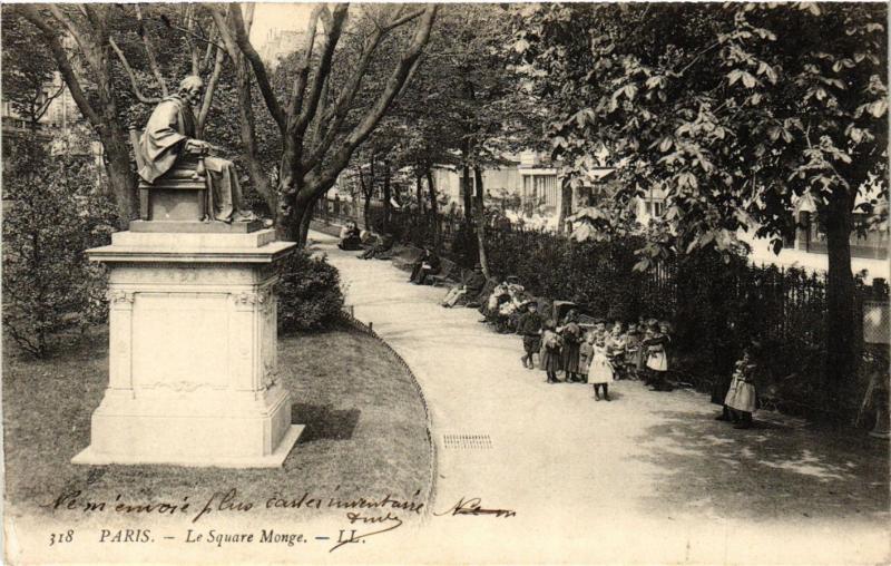 Carte postale ancienne Paris 5e-Le Square Monge à Paris 5e