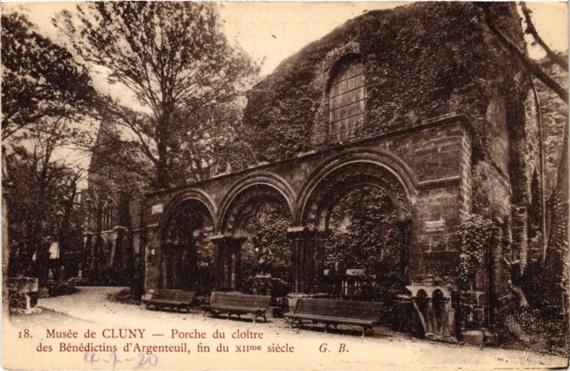 Carte postale ancienne Paris 5e-Musée de Cluny-Porche du cloitre à Paris 5e