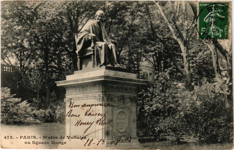 Carte postale ancienne Paris 5e-Statue de Voltaire au Square Monge à Paris 5e