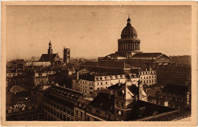 Carte postale ancienne Paris 5e-Vue d'ensemble sur le Panthéon à Paris 5e