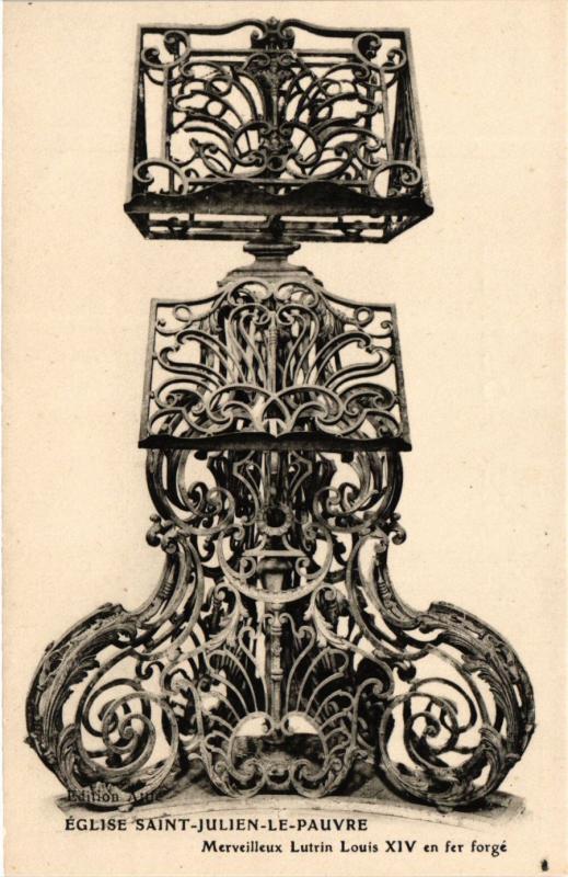 Carte postale ancienne Paris 5e-Eglise Saint Julien le Pauvre-Merveilleux Lutrin Louis Xiv à Paris 5e