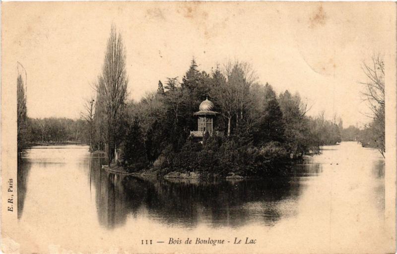 Carte postale ancienne Bois de Boulogne - Le Lac à Paris 16e