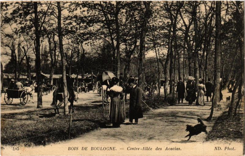 Carte postale ancienne Bois de Boulogne - Contre-Allée des Acacias à Paris 16e