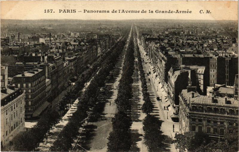 Carte postale ancienne Panorama de l'Avenue de la Grande-Armée à Paris 16e