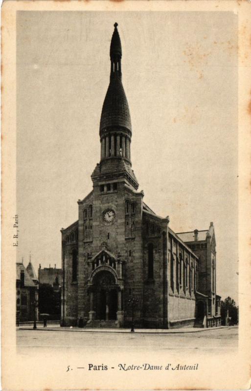 Carte postale ancienne Notre-Dame d'Auteuil à Paris 16e
