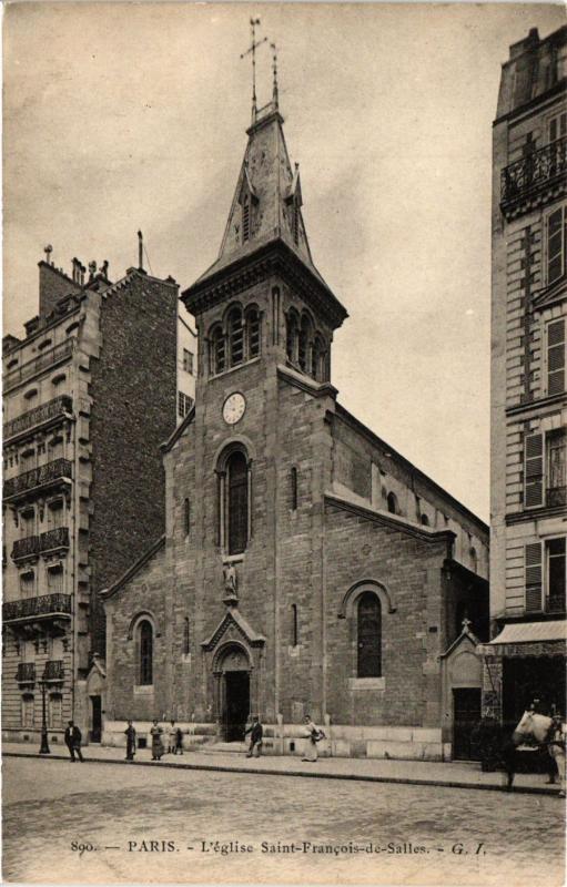 Carte postale ancienne L'Eglise Saint-François de Salles à Paris 17e
