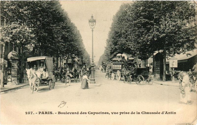 Carte postale ancienne Paris 9e - Boulevard des Capucines à Paris 9e