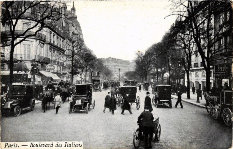 Carte postale ancienne Paris 9e - Boulevard des Italiens à Paris 9e