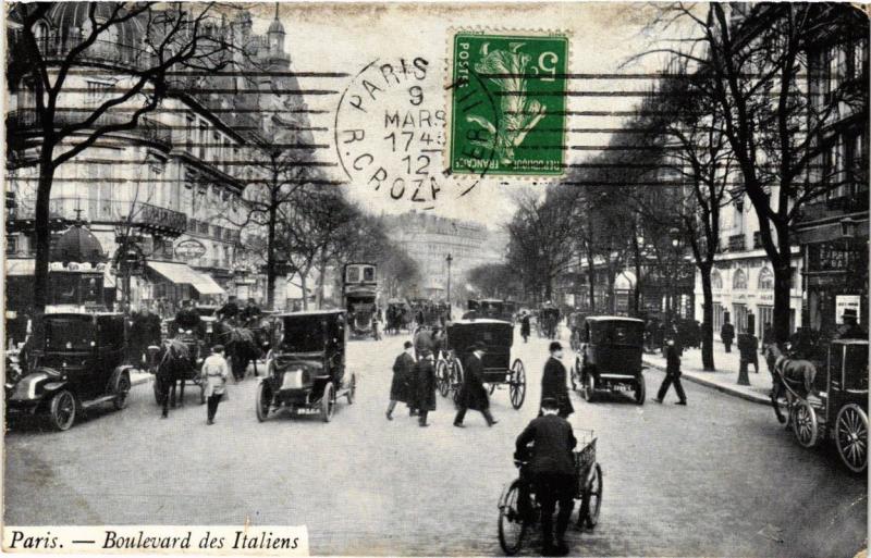 Carte postale ancienne Paris 9e - Boulevard des Italiens à Paris 9e