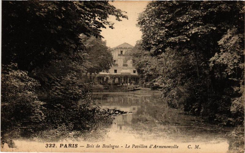 Carte postale ancienne Bois de Boulogne - Le Pavillon d'Armenonville à Paris 16e