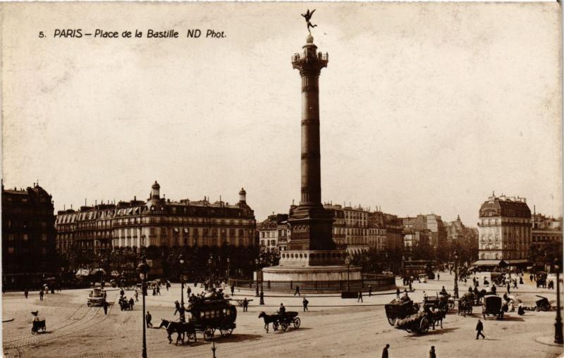 Carte postale ancienne Paris 11e Paris-Place de la Bastille à Paris 11e