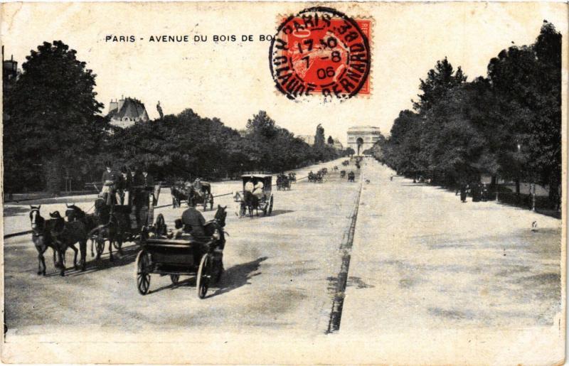 Carte postale ancienne Avenue du Bois de Boulogne à Paris 16e
