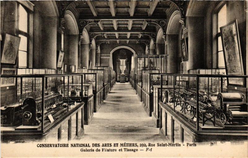 Carte postale ancienne Paris (3e) Cnam - Galerie de Filature et Tissage à Paris 3e