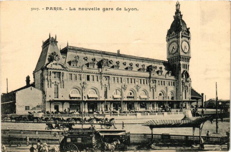 Carte postale ancienne La nouvelle gare de Lyon à Paris 12e