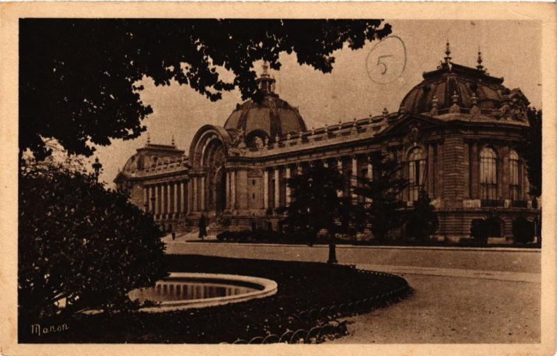 Carte postale ancienne Paris (8e) - Le Petit Palais à Paris 8e