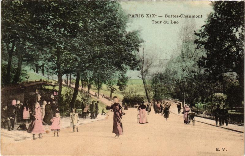 Carte postale ancienne Buttes-Chaumont - Tour du Lac à Paris 19e