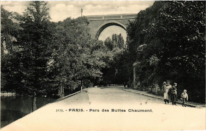 Carte postale ancienne Parc des Buttes-Chaumont à Paris 19e