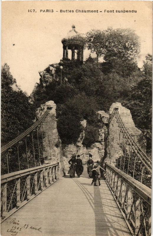 Carte postale ancienne Buttes-Chaumont - Pont suspendu à Paris 19e