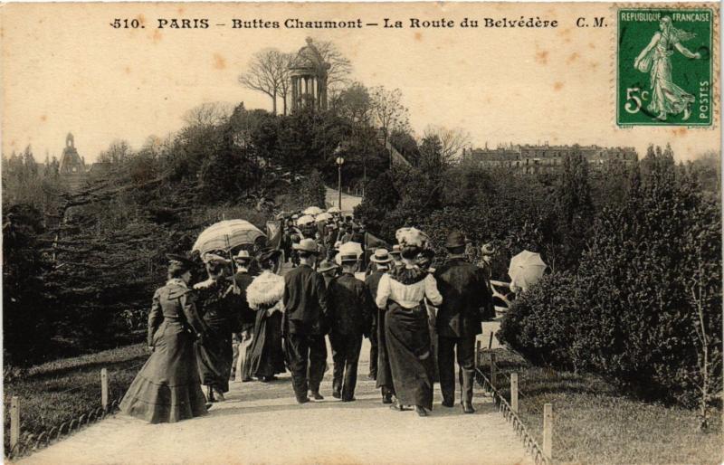 Carte postale ancienne Buttes Chaumont - La Route du Belvédère à Paris 19e