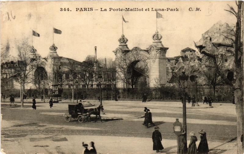 Carte postale ancienne La Porte Maillot et Luna Park à Paris 17e
