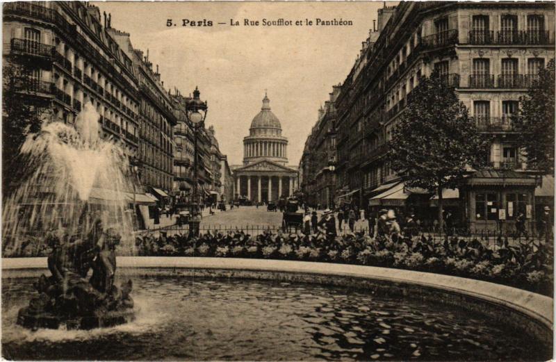 Carte postale ancienne Paris 5e-La rue Soufflot et le Panthéon à Paris 5e