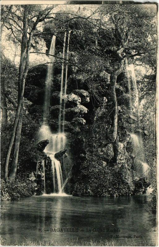 Carte postale ancienne Bagatelle - Le Grand Rocher à Paris 16e