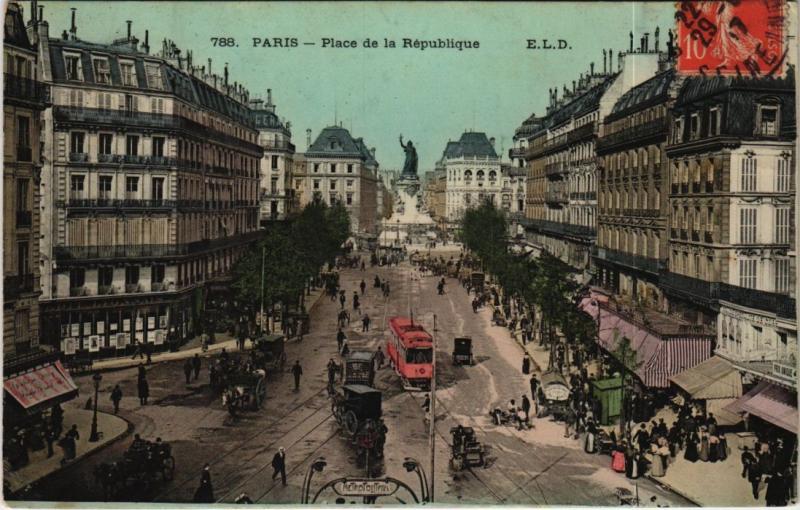 Carte postale ancienne Paris 3e, 10e et 11e - Place de la République à Paris 3e