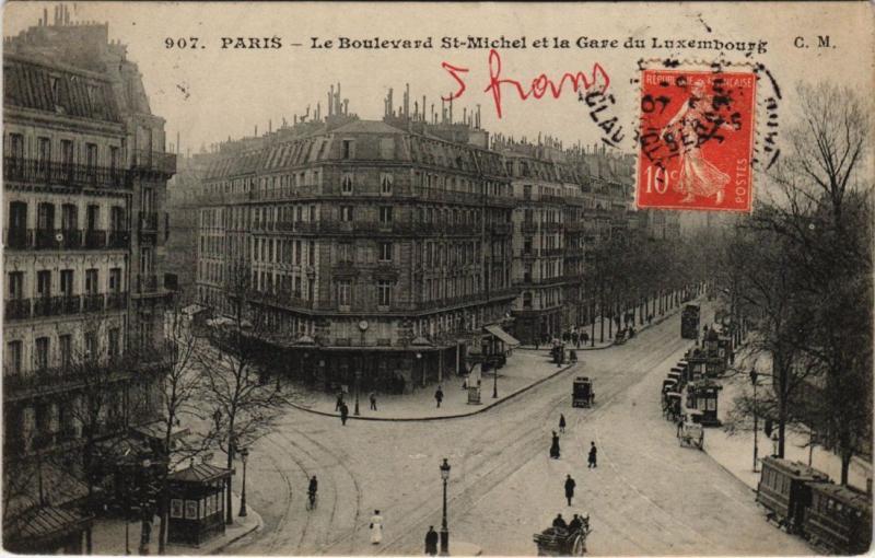 Carte postale ancienne Paris 5e - Le Boulevard Saint-Michel et la Gare du Luxembourg à Paris 5e