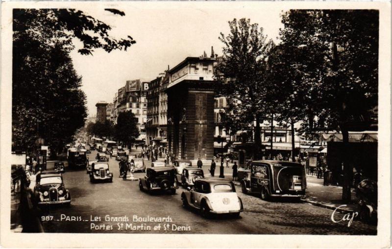 Carte postale ancienne Paris 3e - Portes Saint-Martin et Saint-Denis à Paris 3e