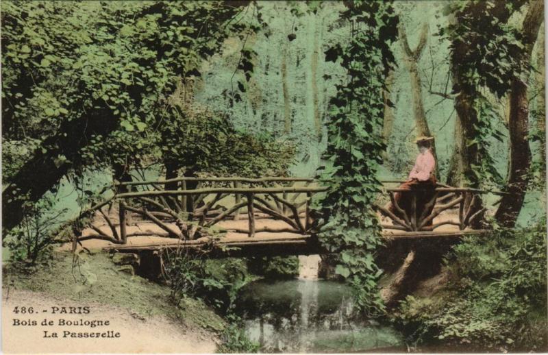 Carte postale ancienne Bois de Boulogne - La Passerelle à Paris
