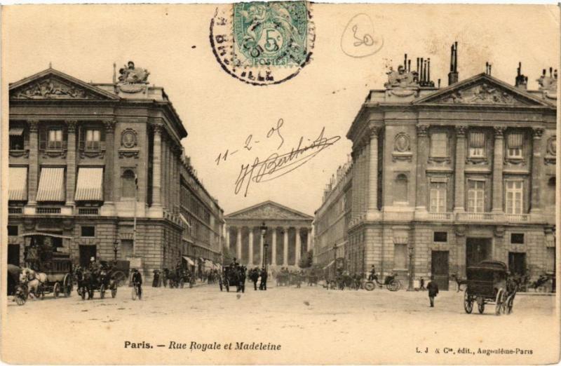 Carte postale ancienne Paris 8e Rue Royale et madeleine à Paris 8e