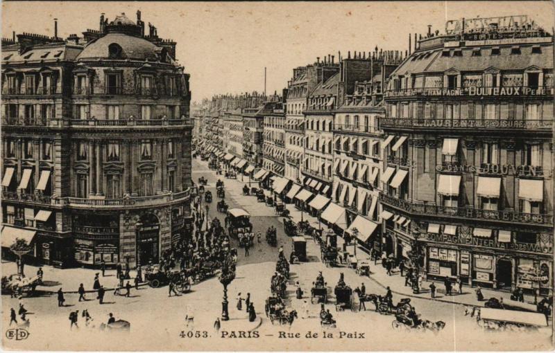 Carte postale ancienne Paris 2e - Rue de la Paix à Paris 2e