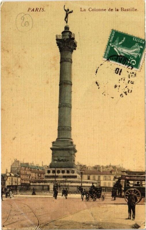 Carte postale ancienne Paris 12e - Le colonne de la Bastille à Paris 12e