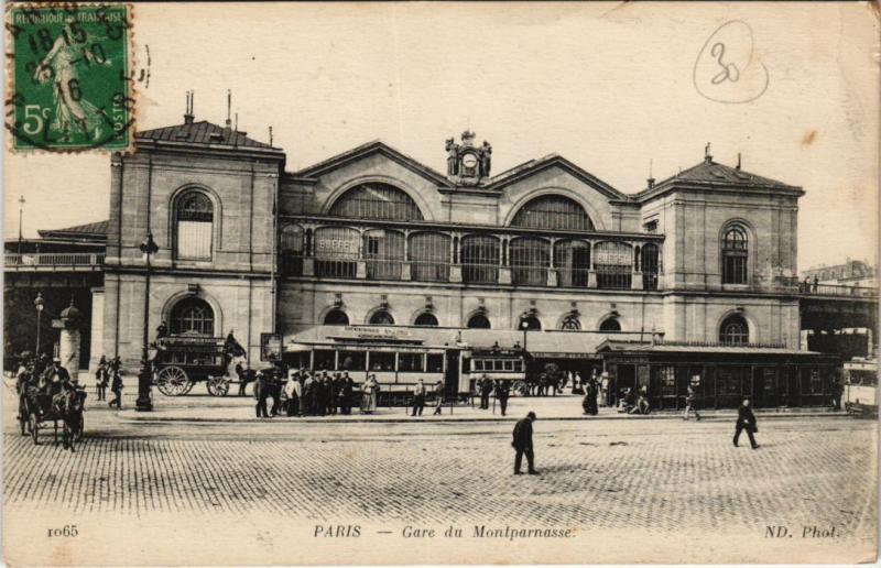 Carte postale ancienne Gare du Montparnasse à Paris 6e