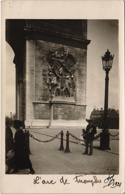 Carte postale ancienne Arc de triomphe de l'Etoile à Paris 8e