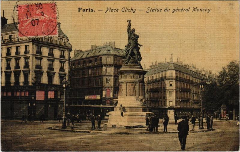 Carte postale ancienne Place Clichy - Statue du général Moncey à Paris 18e