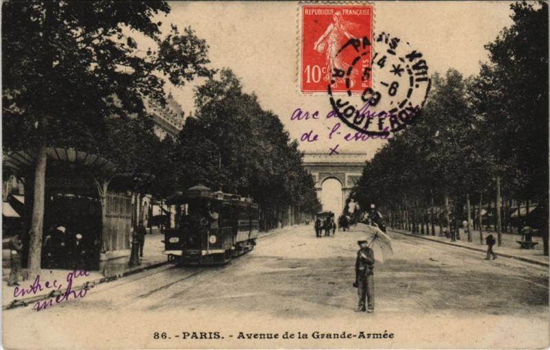 Carte postale ancienne Avenue de la Grande-Armée à Paris 16e