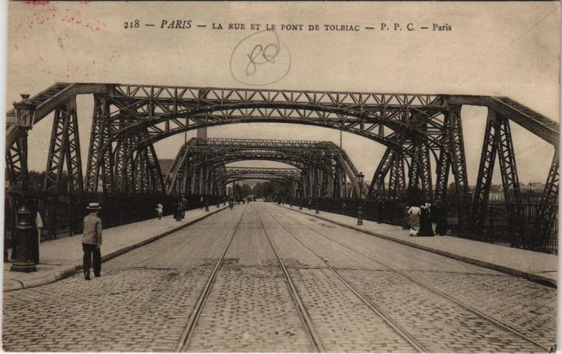 Carte postale ancienne Paris 13e - 218. La Rue et le Pont de Tolbiac à Paris 13e