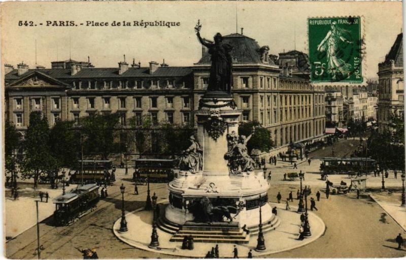 Carte postale ancienne Paris 11e - Place de la République à Paris 11e