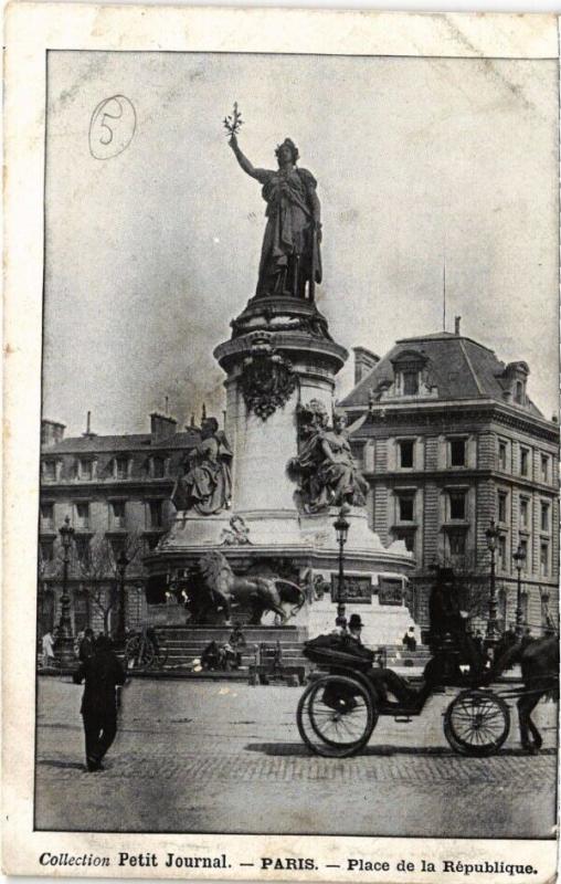 Carte postale ancienne Paris 11e - Place de la République à Paris 11e